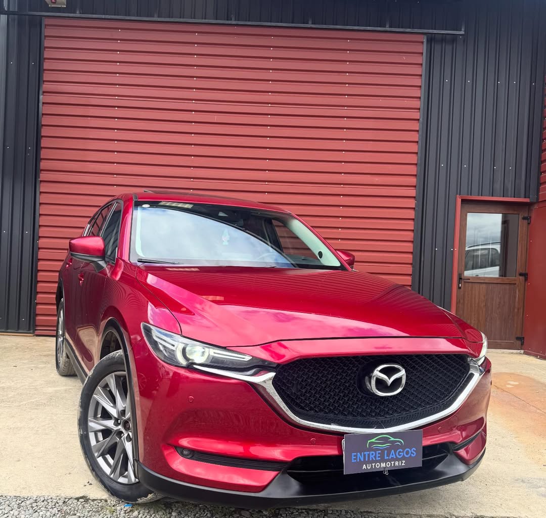📍Puerto Varas, X región. 👉🏻 Conoce más- 🌐 www.entrelagosautomotriz.clMazda CX-5 GT DIESEL Ve (1)