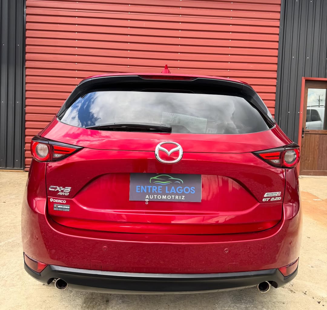 📍Puerto Varas, X región. 👉🏻 Conoce más- 🌐 www.entrelagosautomotriz.clMazda CX-5 GT DIESEL Ve (2)
