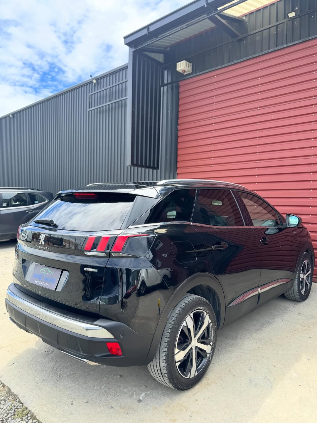 📍Puerto Varas, X región. 👉🏻 Conoce más- 🌐 www.entrelagosautomotriz.clPeugeot 3008 GT LINE Ve (3)