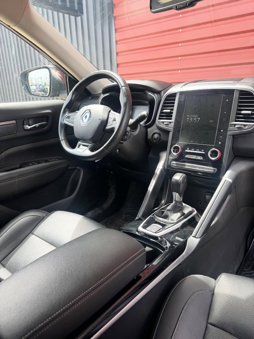 📍Puerto Varas, X región. 👉🏻 Conoce más- 🌐 www.entrelagosautomotriz.clRenault Koleos 2023Vers (4)