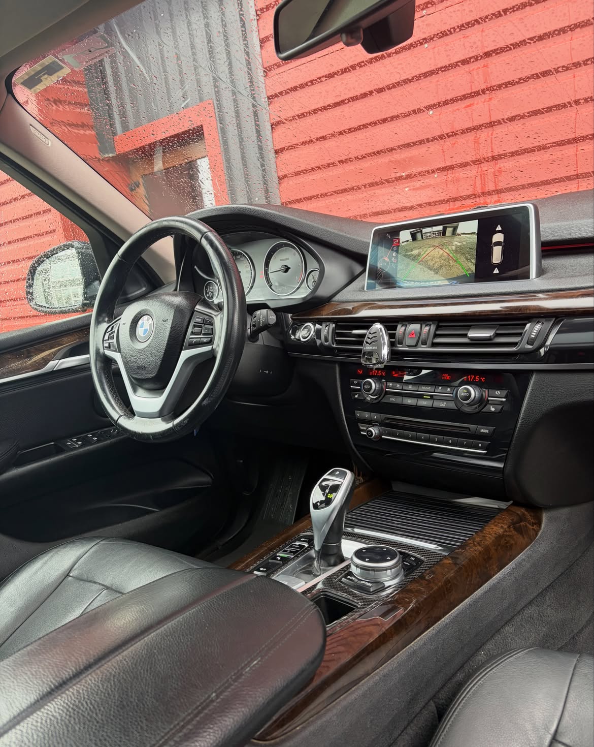 📍Puerto Varas, X región. 👉🏻 Conoce más- 🌐 www.entrelagosautomotriz.clBMW X5 XDRIVE 30d Veloc (3)