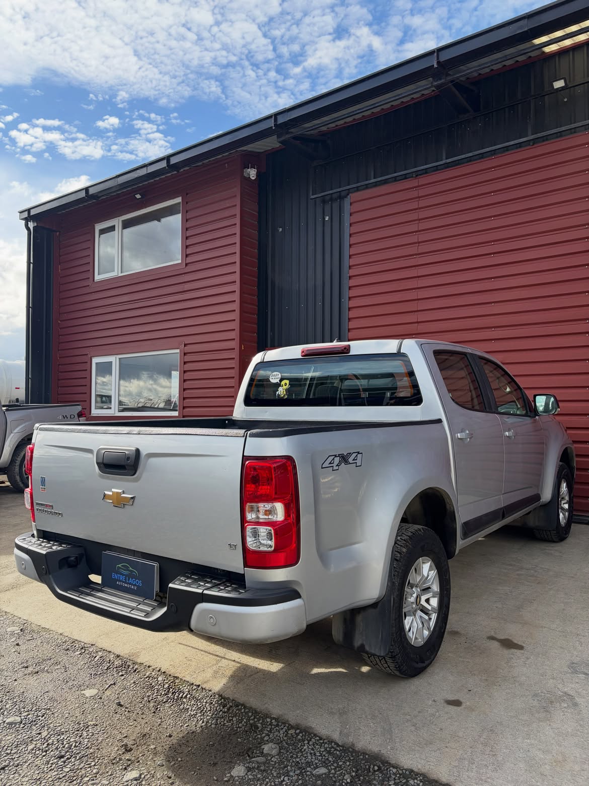📍Puerto Varas, X región. 👉🏻 Conoce más- 🌐 www.entrelagosautomotriz.clChevrolet Colorado 2022 (2)